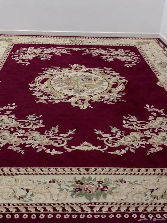 سجاده حمراء تفصيل تركي جديده سبب البيع تغير اثاث البيت فقط 1