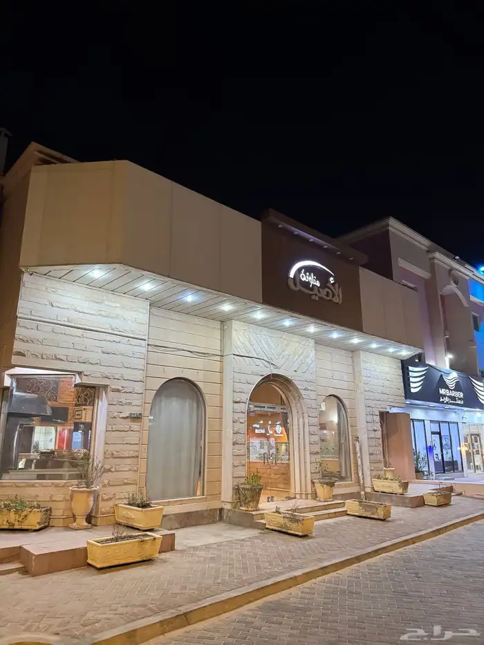 مطعم للبيع 1