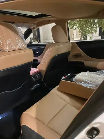 لكزس ES350 موديل 2024 13