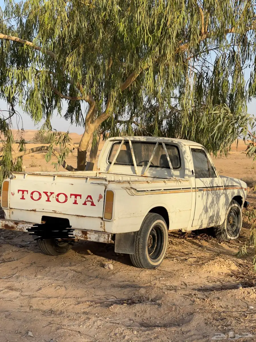هايلوكس 1977 0