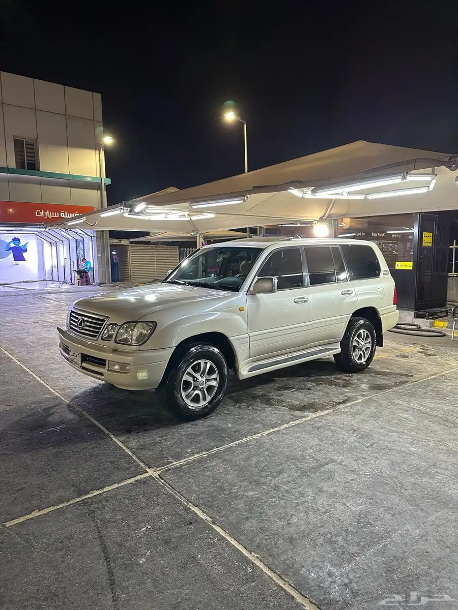 جيب لكزس LX470 2006 13