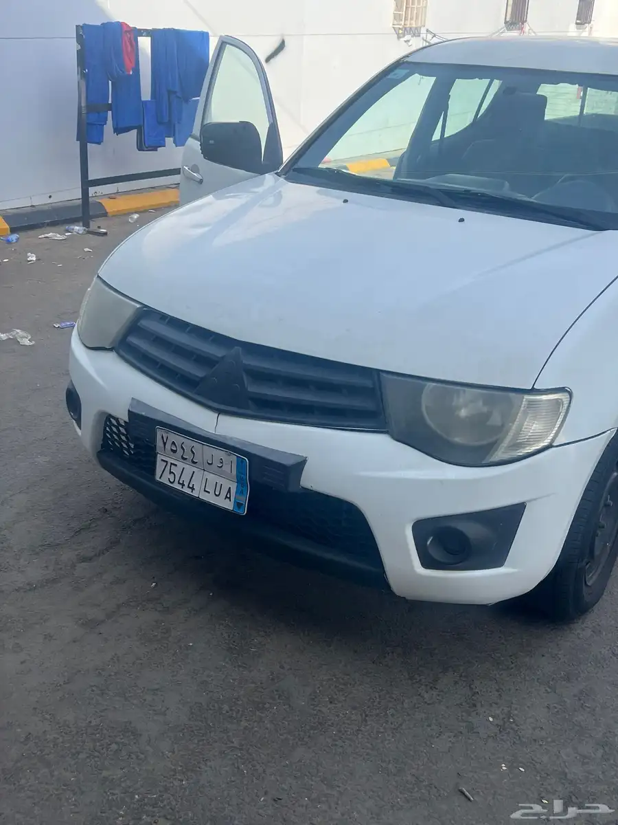 ميتسوبيشي 2015 1