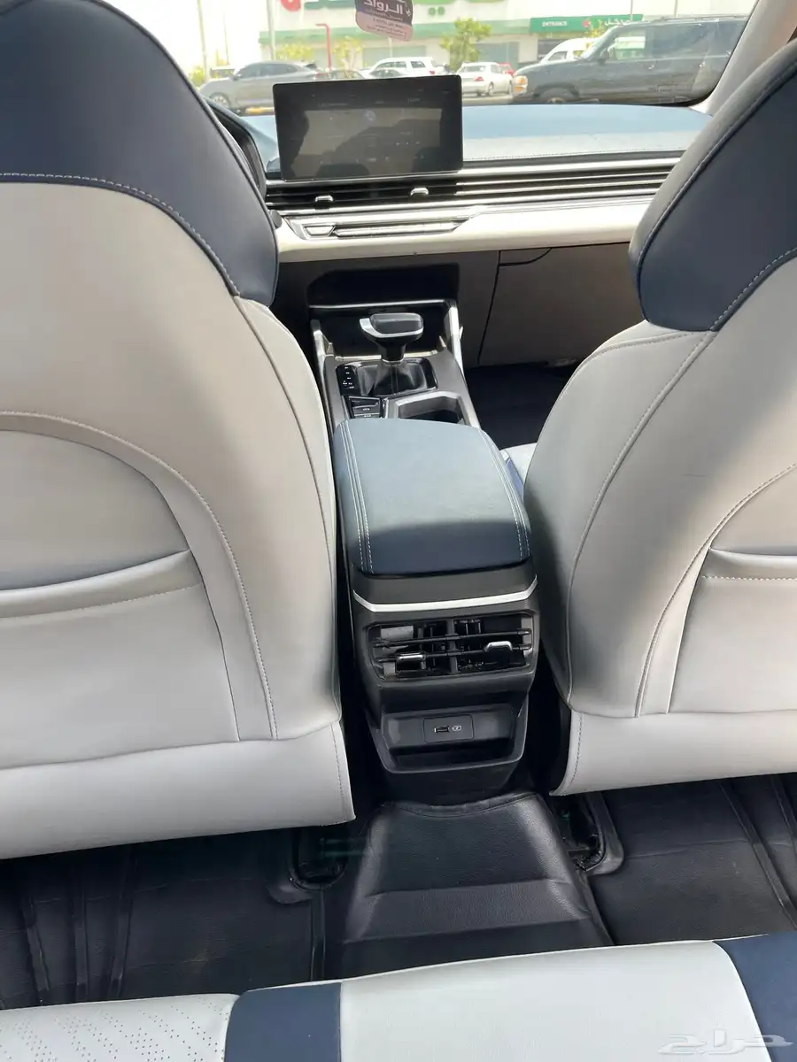 جيلي امجراند7 فل كامل 2023 أعلى فئة7 Geely Emgrand 15