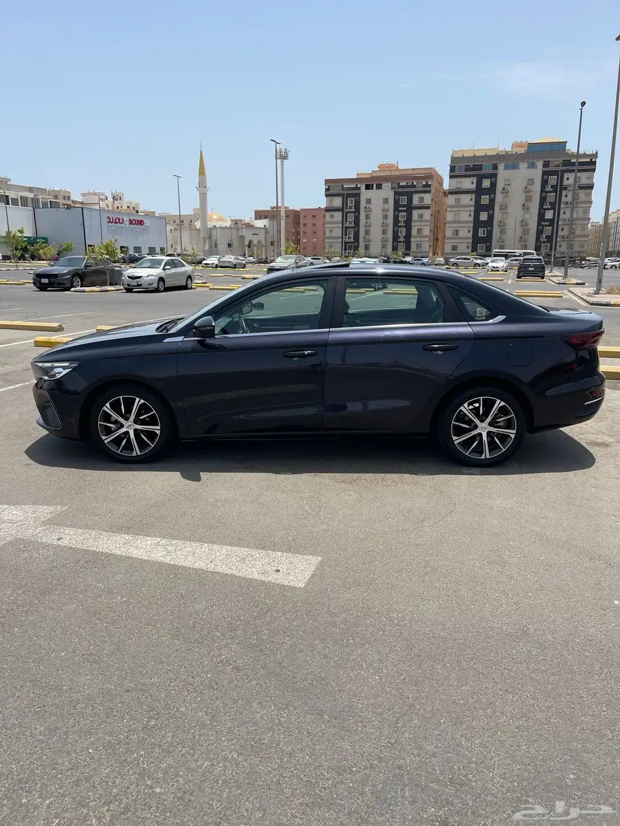 جيلي امجراند7 فل كامل 2023 أعلى فئة7 Geely Emgrand 5