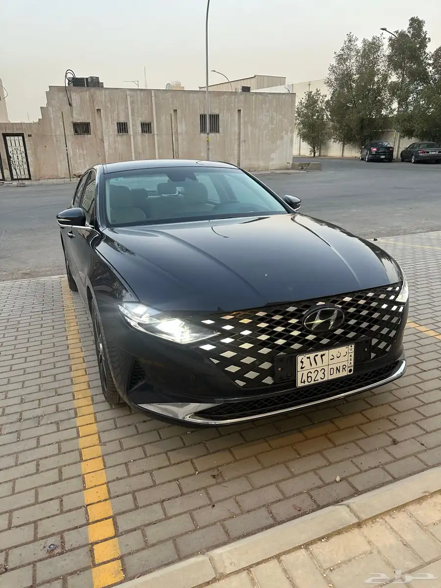 للبيع أزيرا 2022 2
