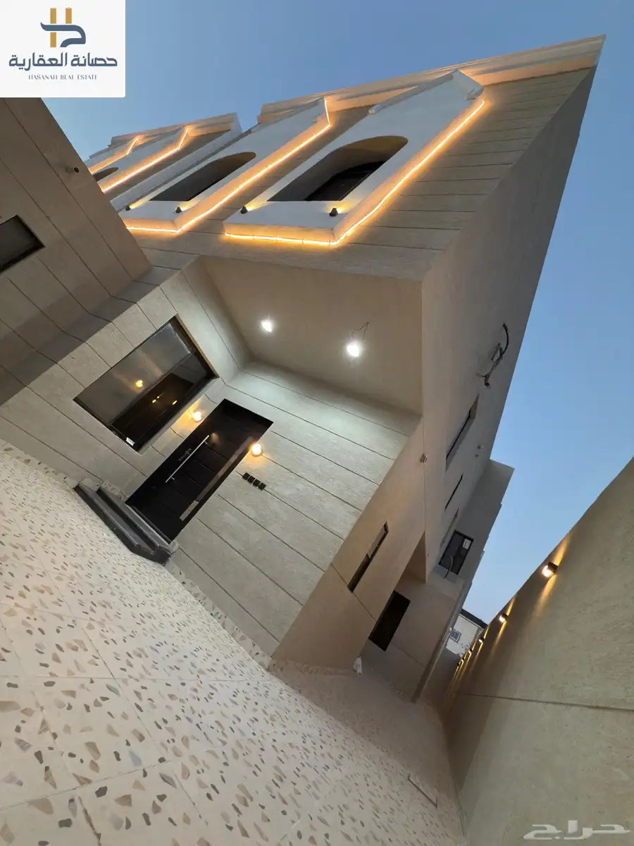 فيلا دورين و ملحق للبيع بسعر مليون 300 0