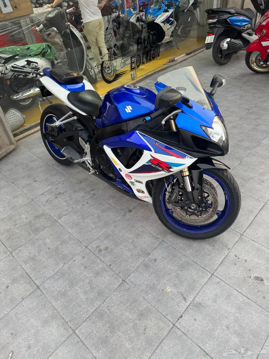 ريس سوزوكي 600 2