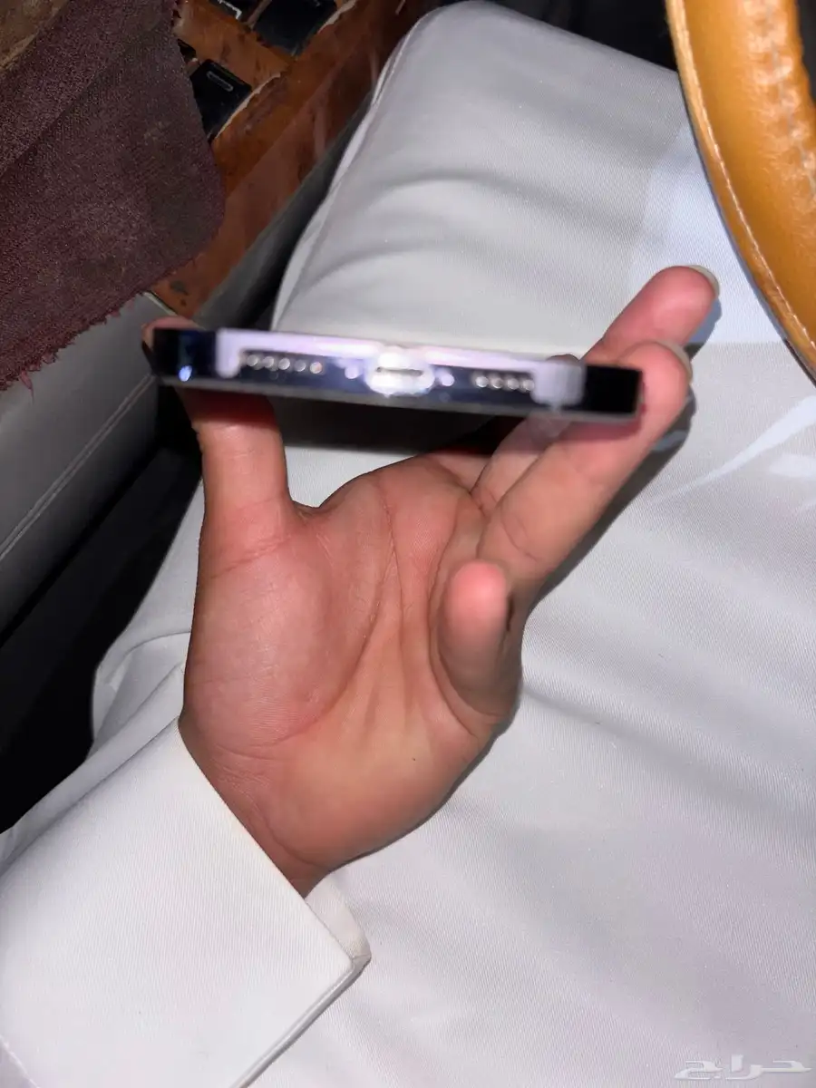 14 برو ماكس نظيف . 2