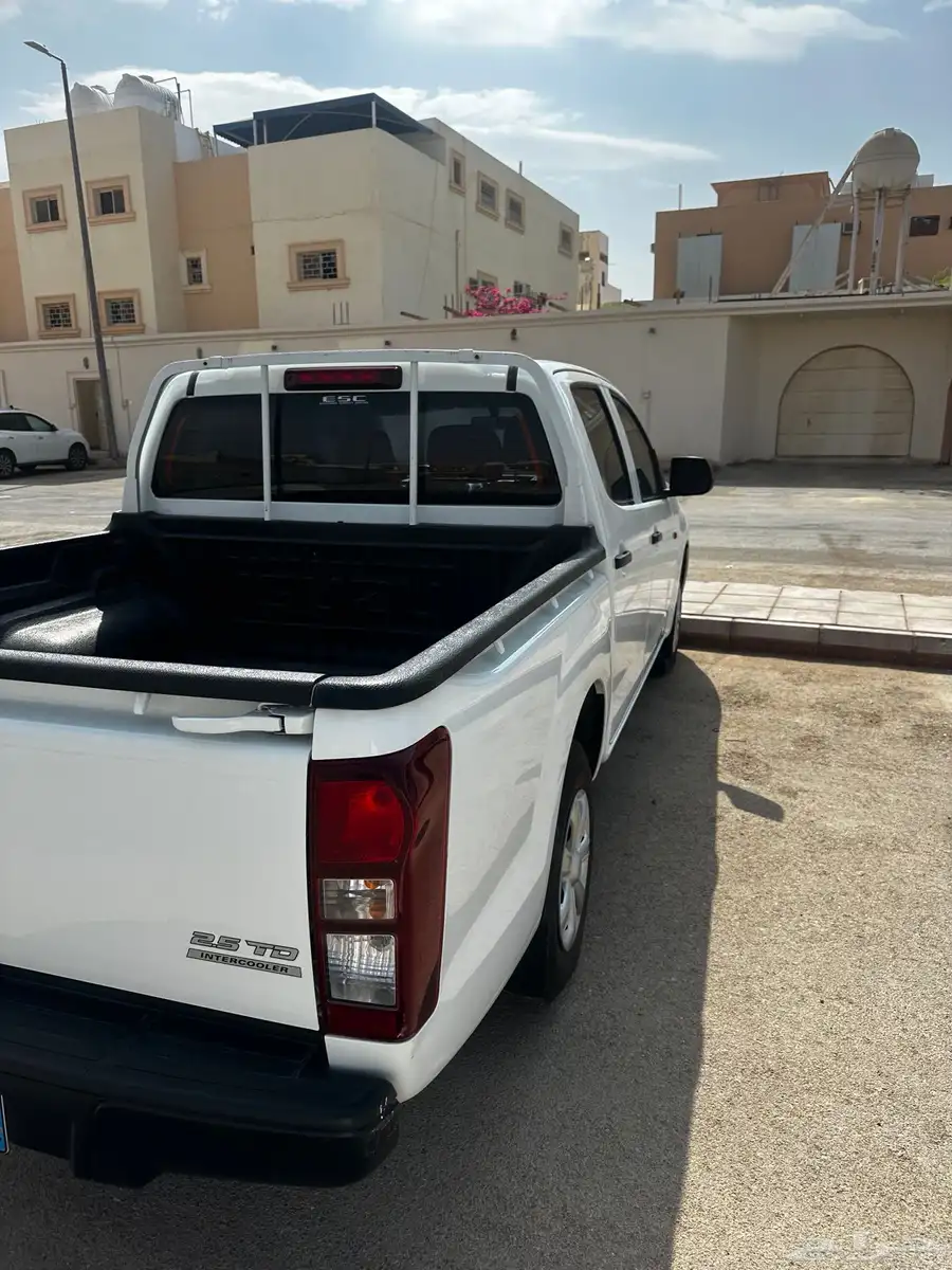 للبيع ايسوزو ديماكس غمارتين 2023 ممشى 38000 0