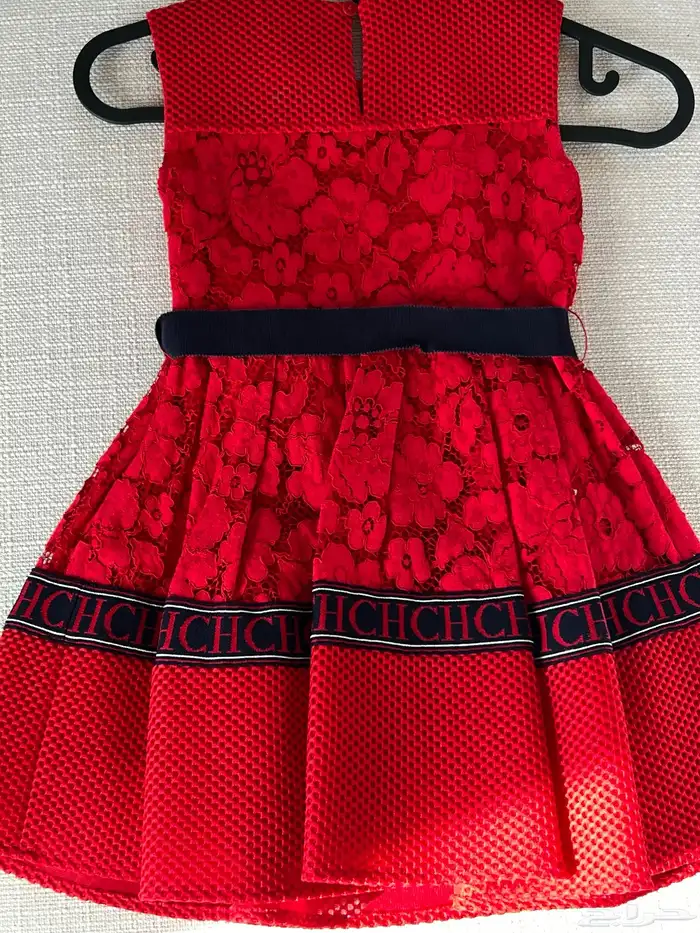 فستان بناتي ماركة CH مستخدم نظيف لعمر 4 سنوات 0