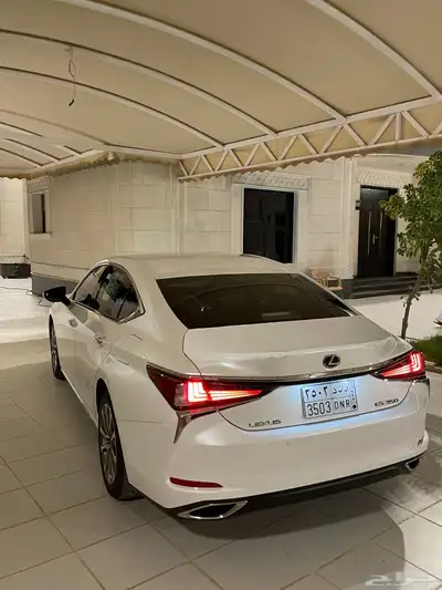 لكزس ES350 موديل 2024 5