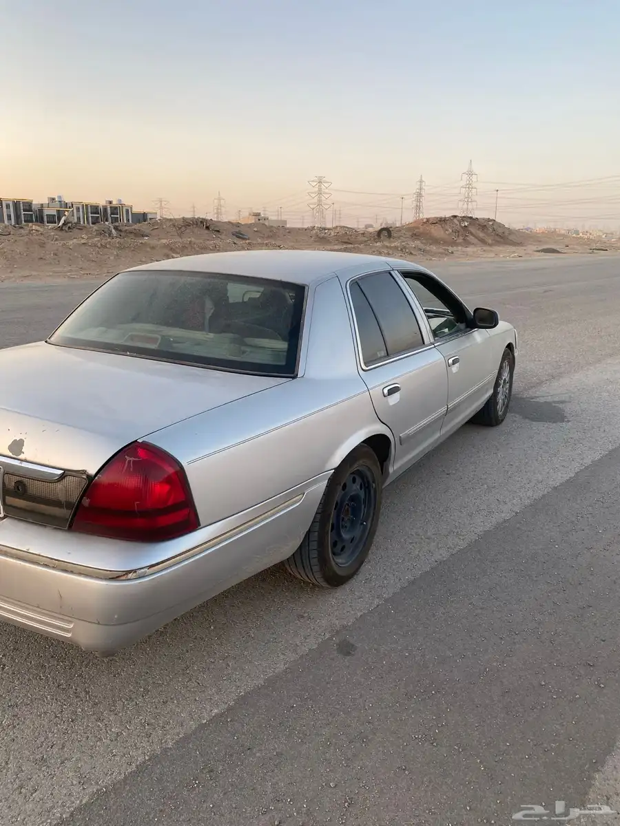 للبيع فورد ماركيز 2008 نقبل البدل 0