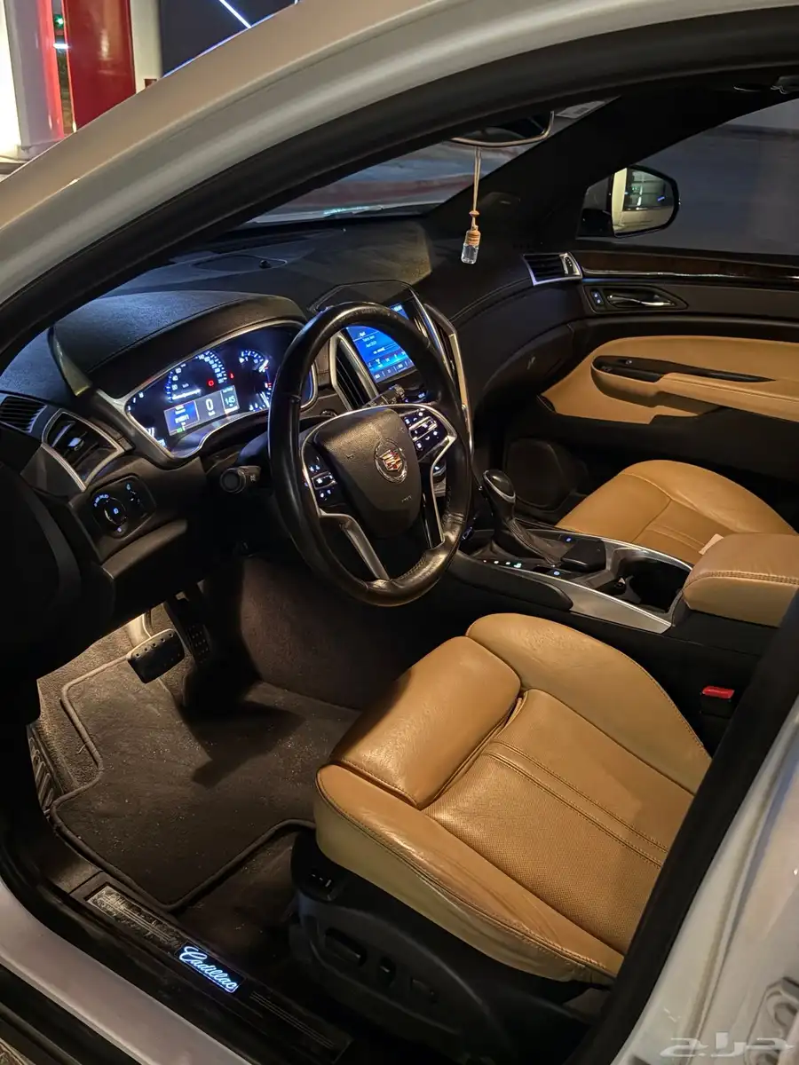 كاديلاك SRX4 - الجميح - نظيف 10