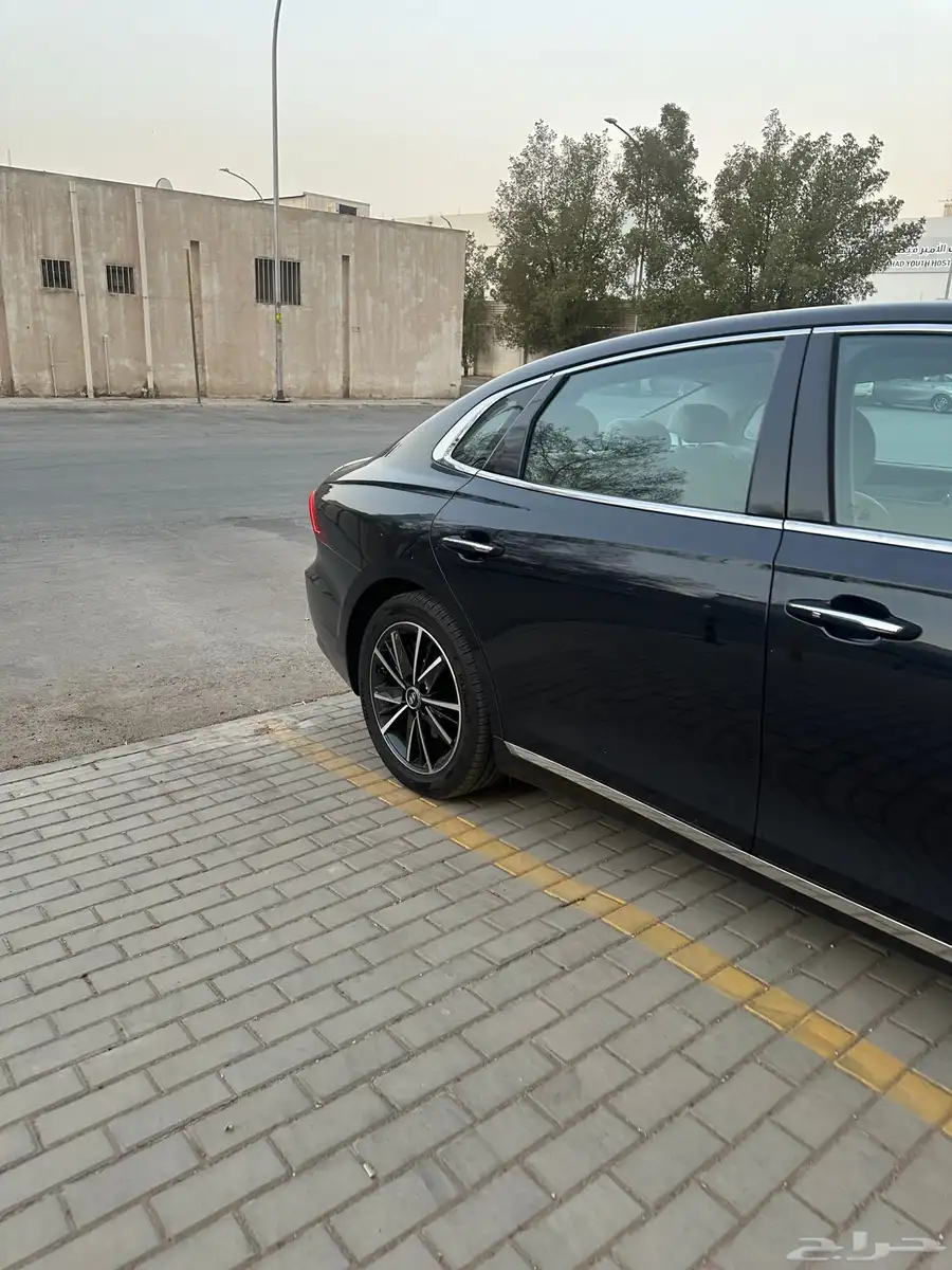 للبيع أزيرا 2022 6