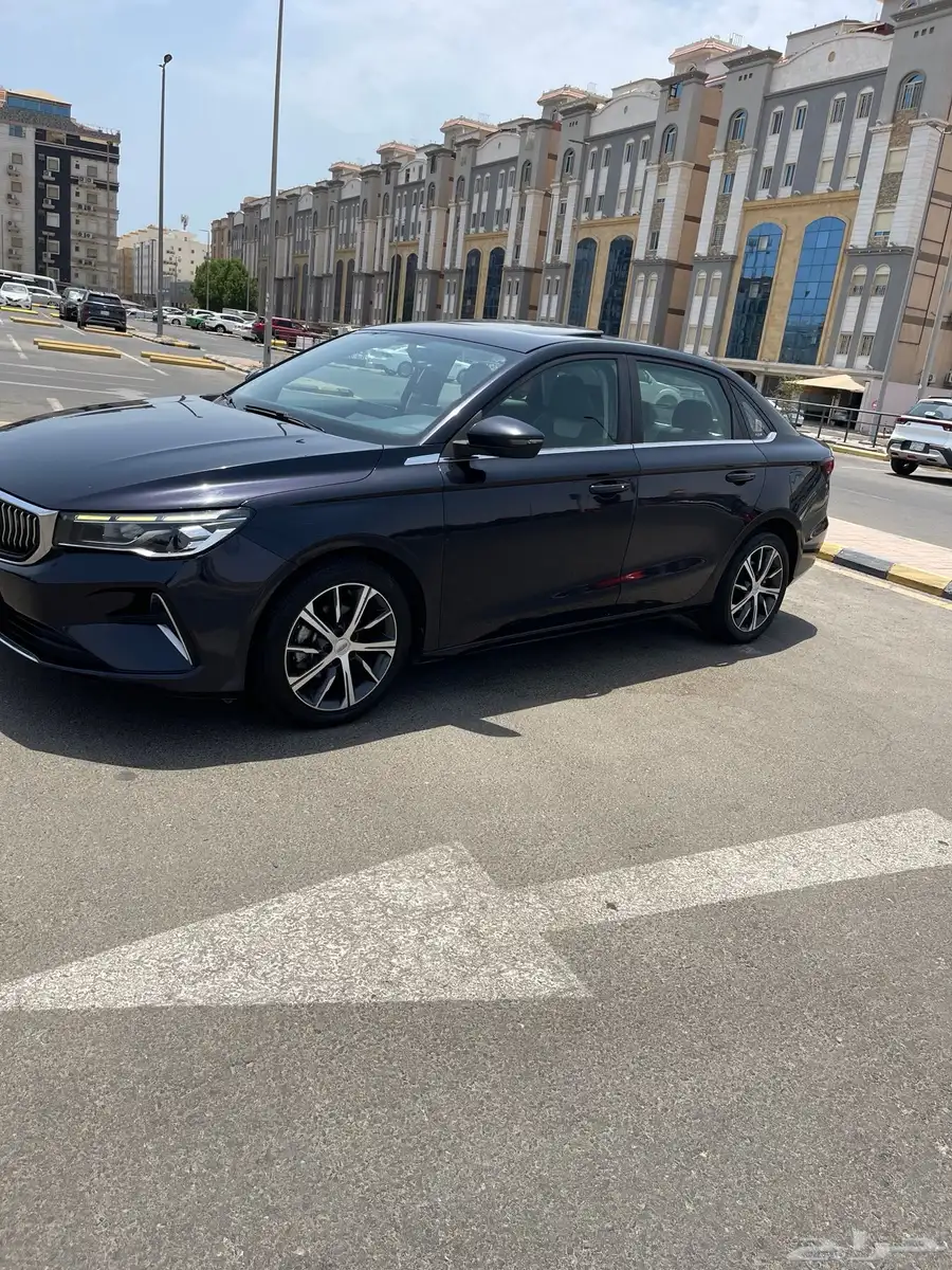 جيلي امجراند7 فل كامل 2023 أعلى فئة7 Geely Emgrand 39