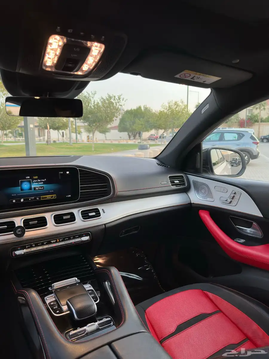 للبيع جيب مرسيدس GLE53 جي ال اي 53موديل 2022 16