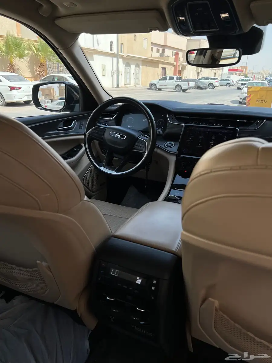 جراند شيروكي L ليمتد 2022 14