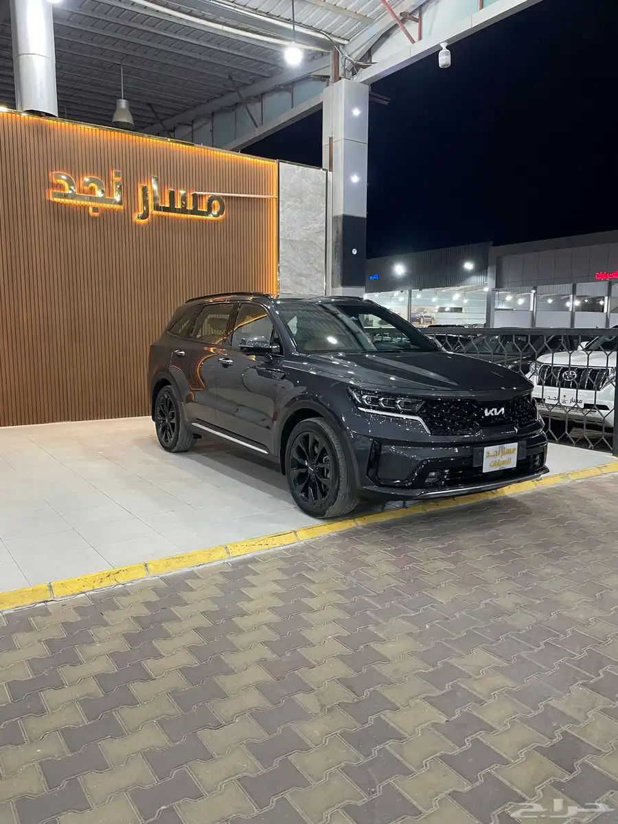 سورنتو موديل 2023 فل كامل 3