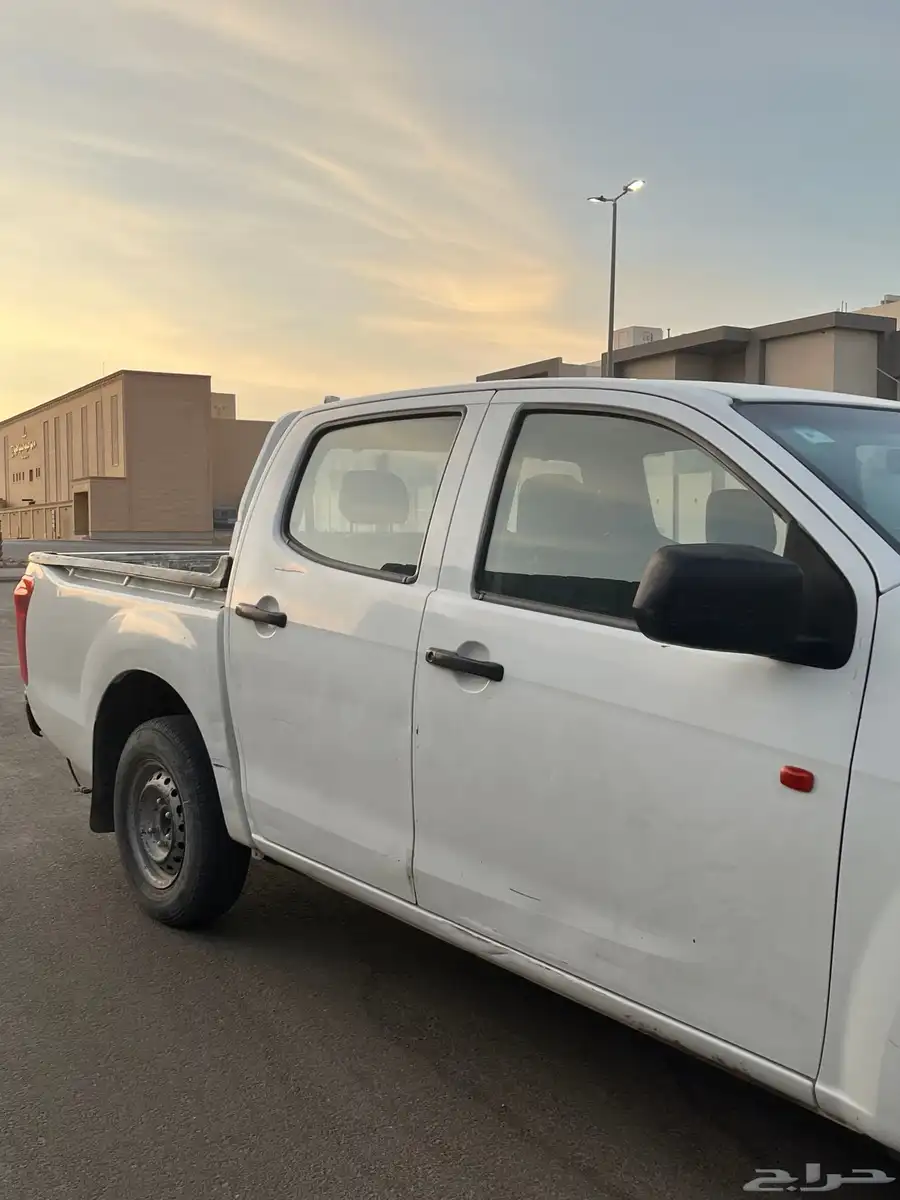 ايسوزو 2015 ديزل بدون دبل 4