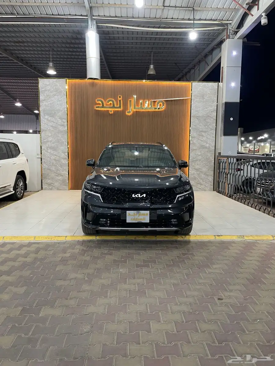 سورنتو موديل 2023 فل كامل 0
