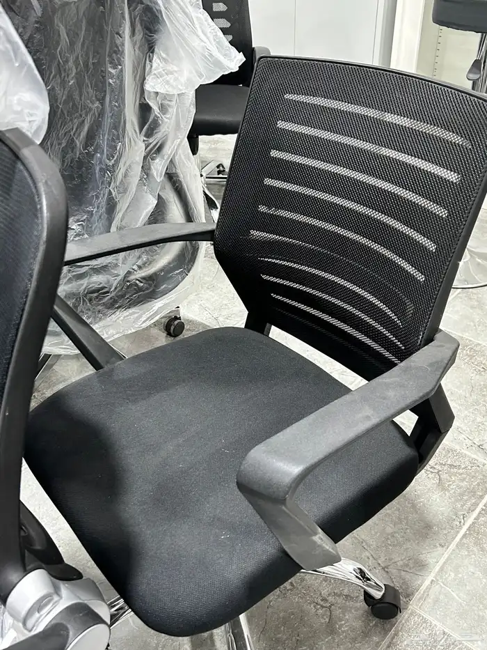 Mesh  leather   waiting or simple chairs available 45