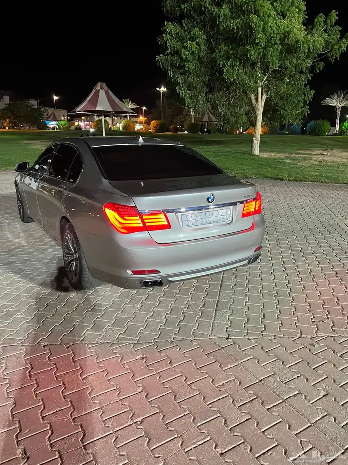 للبيع بي ام دبليو 730 3