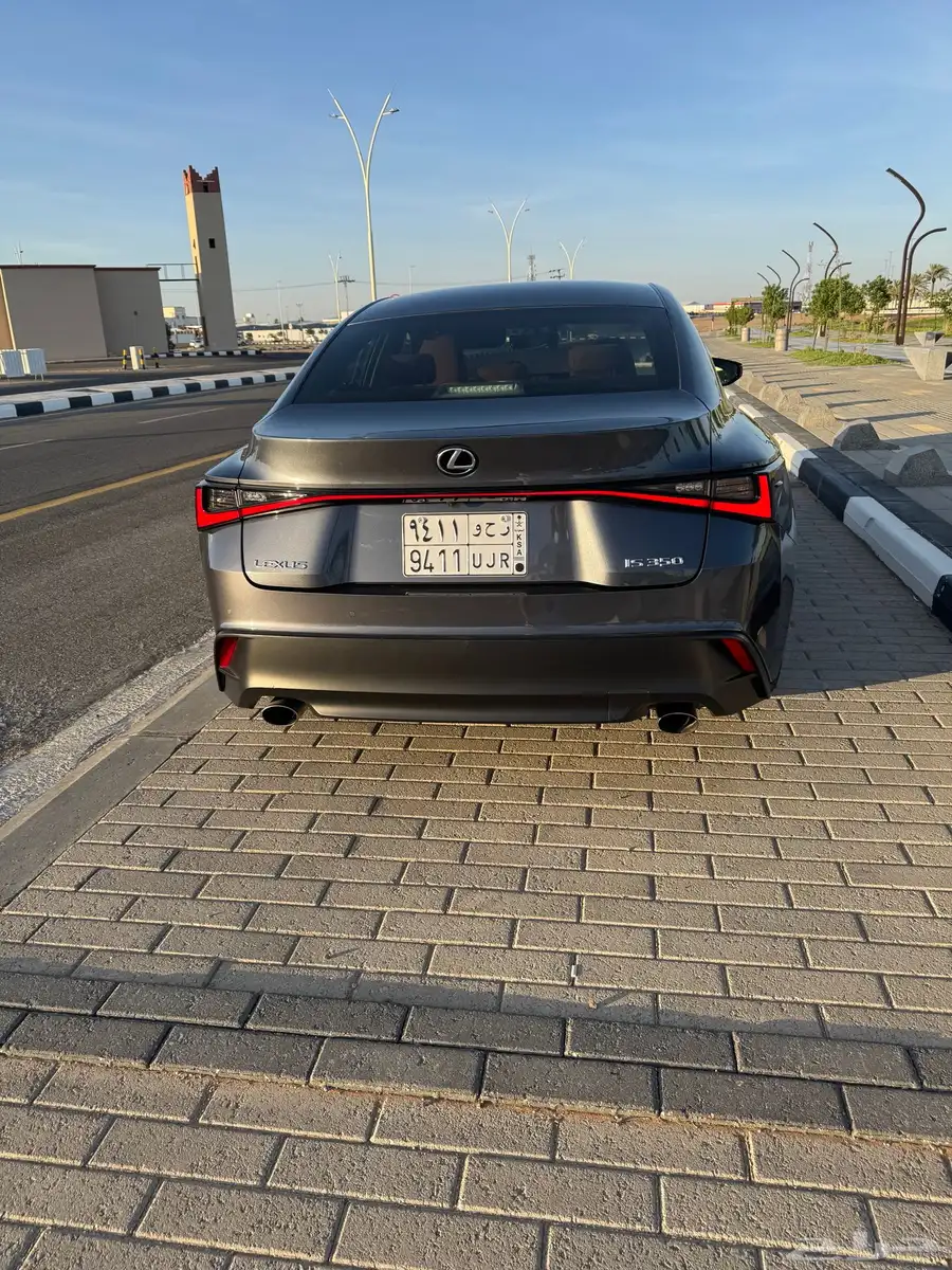 لكزس IS350 V6 2022 7