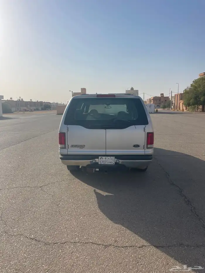 فورد اكسكيرجن 2000 3