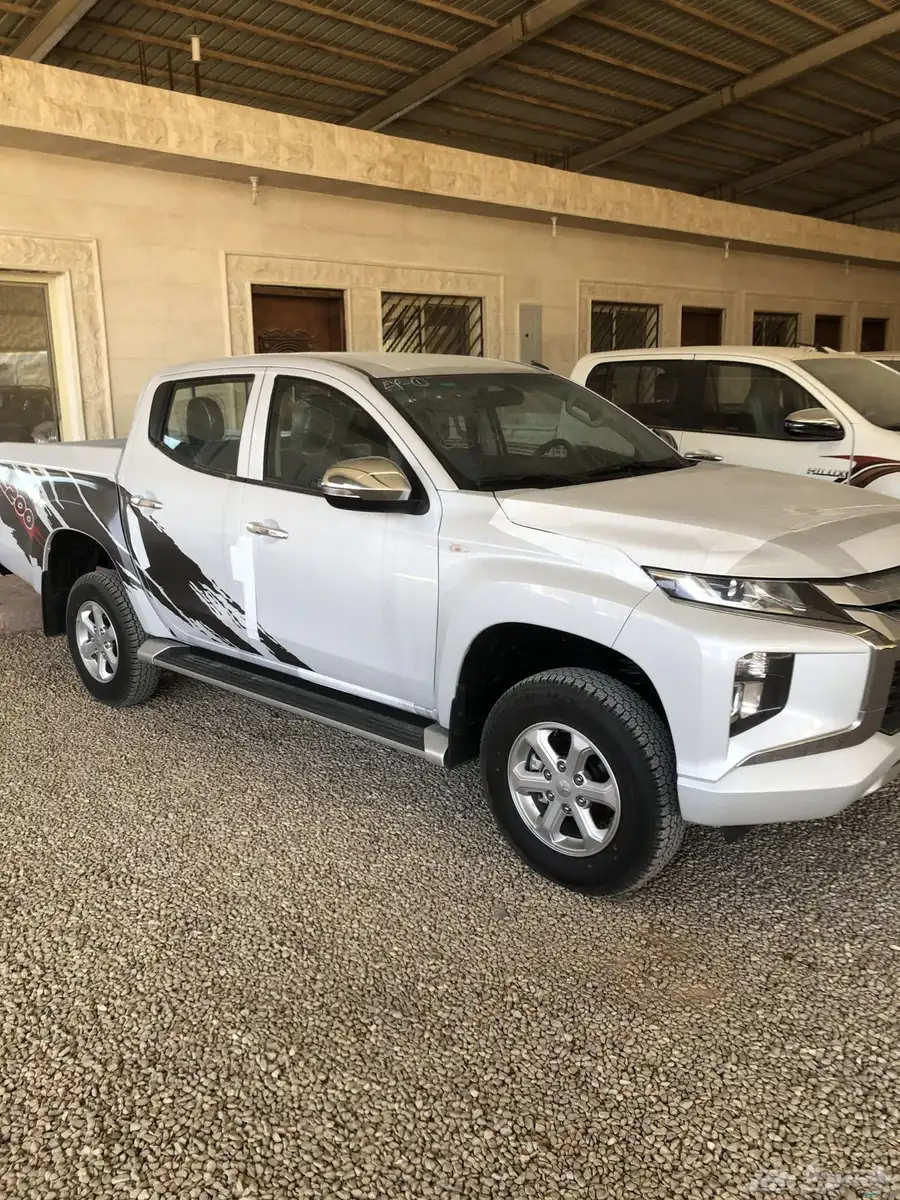 متسوبشي L200 دبل كاب 1
