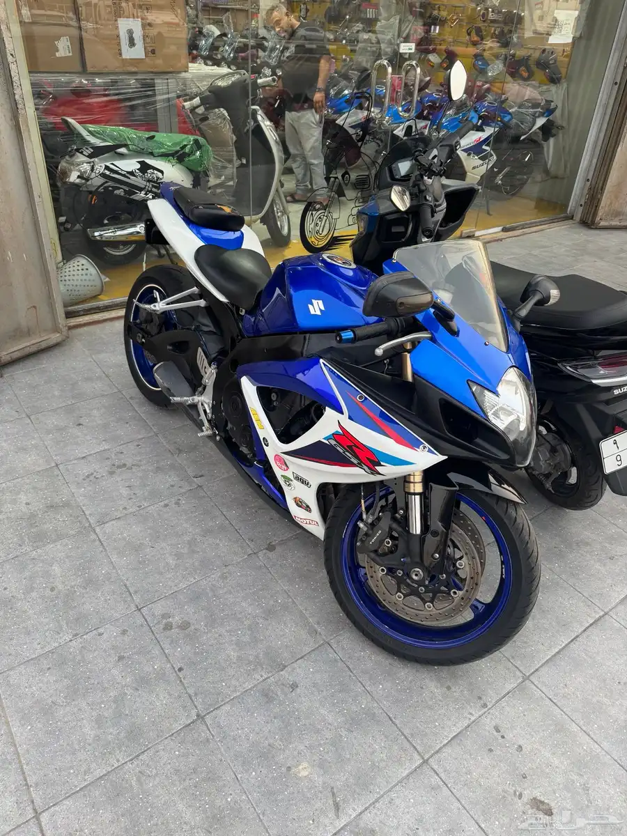 ريس سوزوكي 600 4