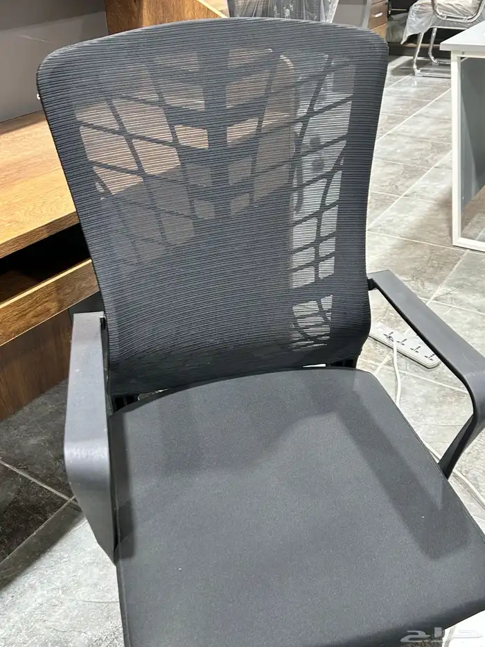 Mesh  leather   waiting or simple chairs available 48