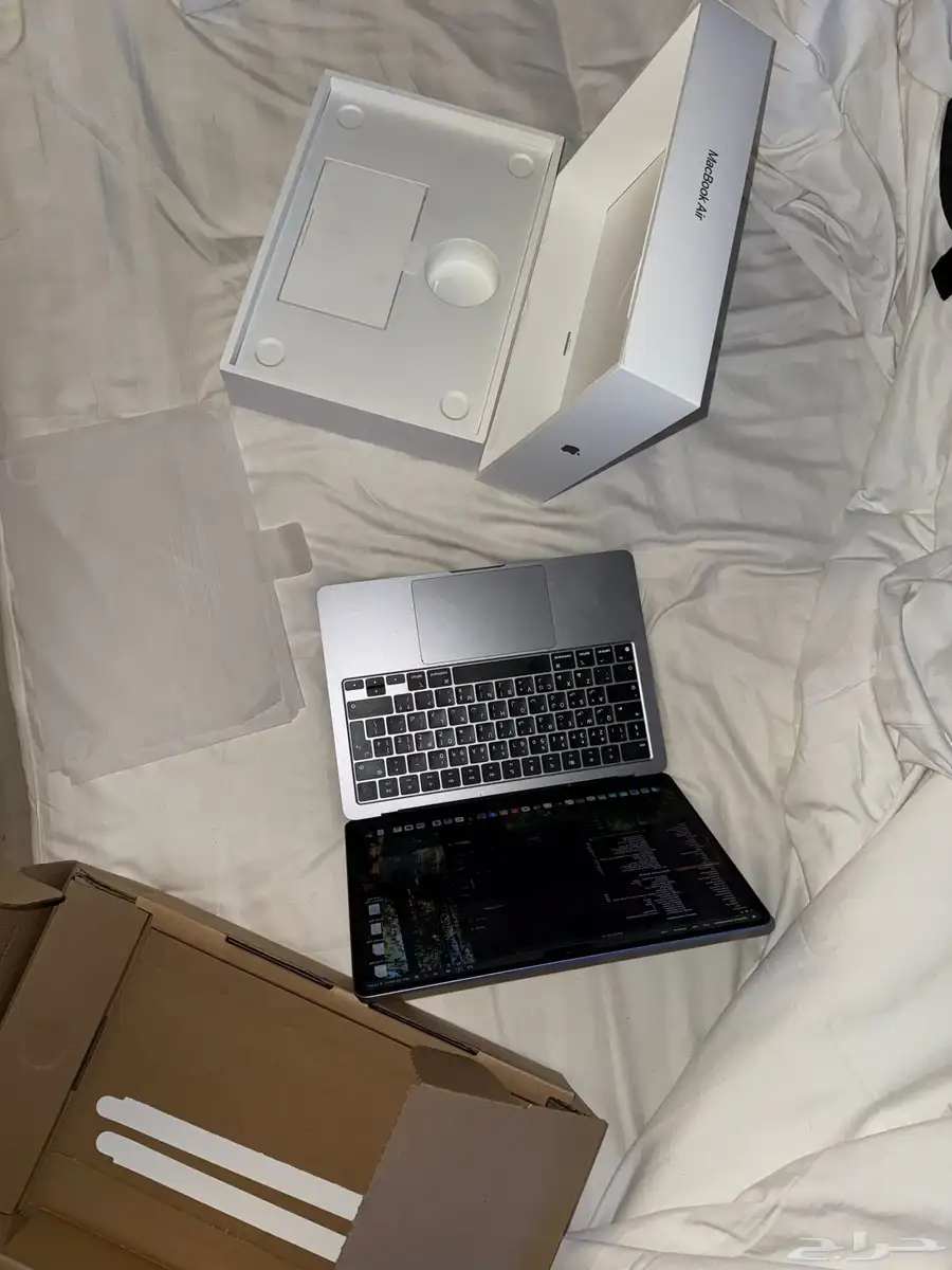ماك بوك 1