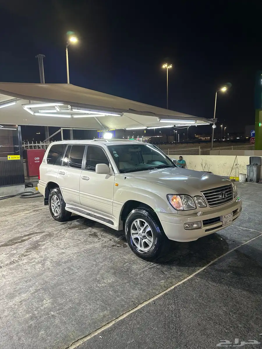 جيب لكزس LX470 2006 11