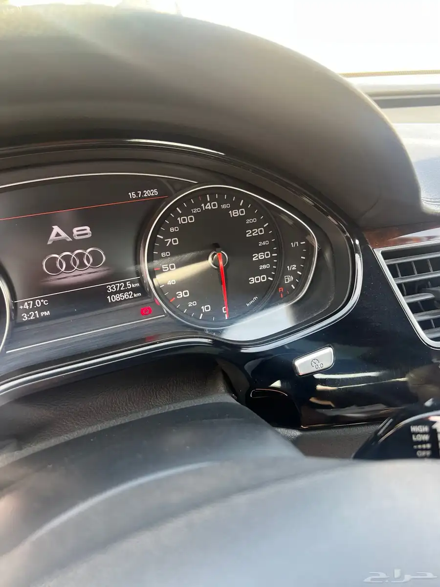 للبيع اودي a8 2015 21