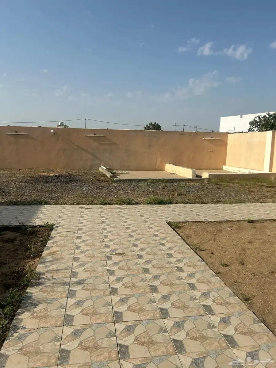 ارض بالجموم مساحة 539 واستراحة بملكان 15
