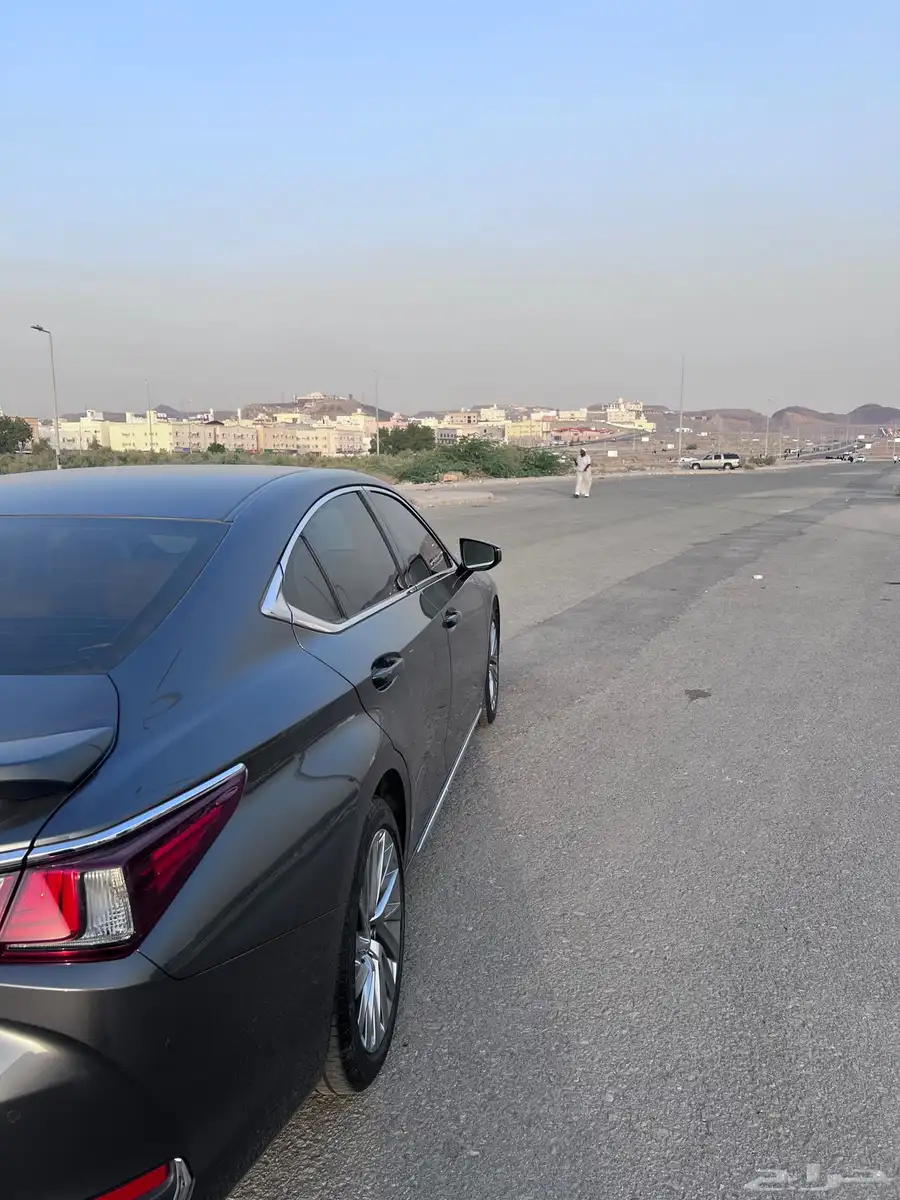 لكزس es300 فل اوبشنز هايبرد فئة hh اخت الجديدة للبيع 5