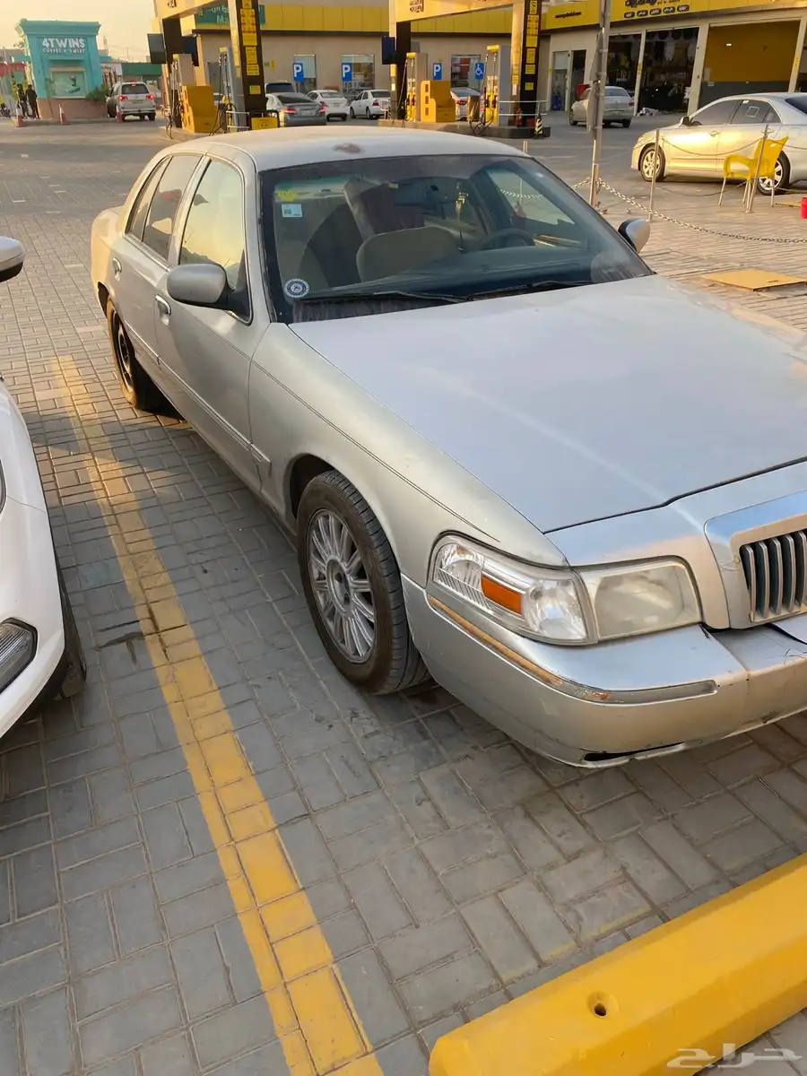 للبيع فورد ماركيز 2008 نقبل البدل 2