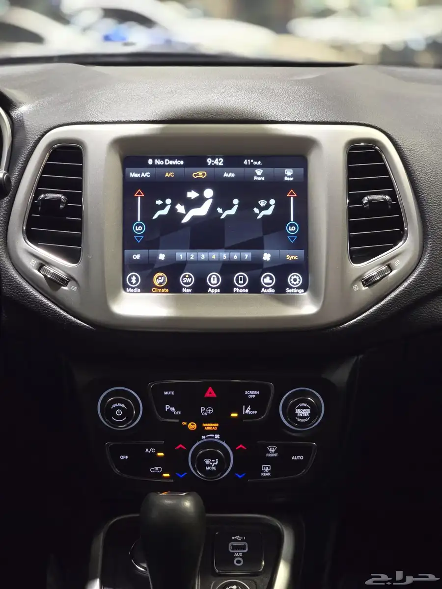 جيب كومباس موديل 2021 بحالة ممتازة 10