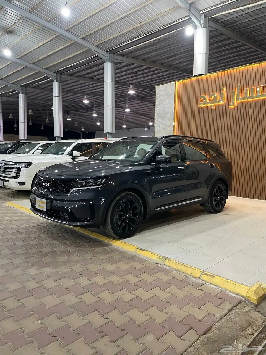 سورنتو موديل 2023 فل كامل 4