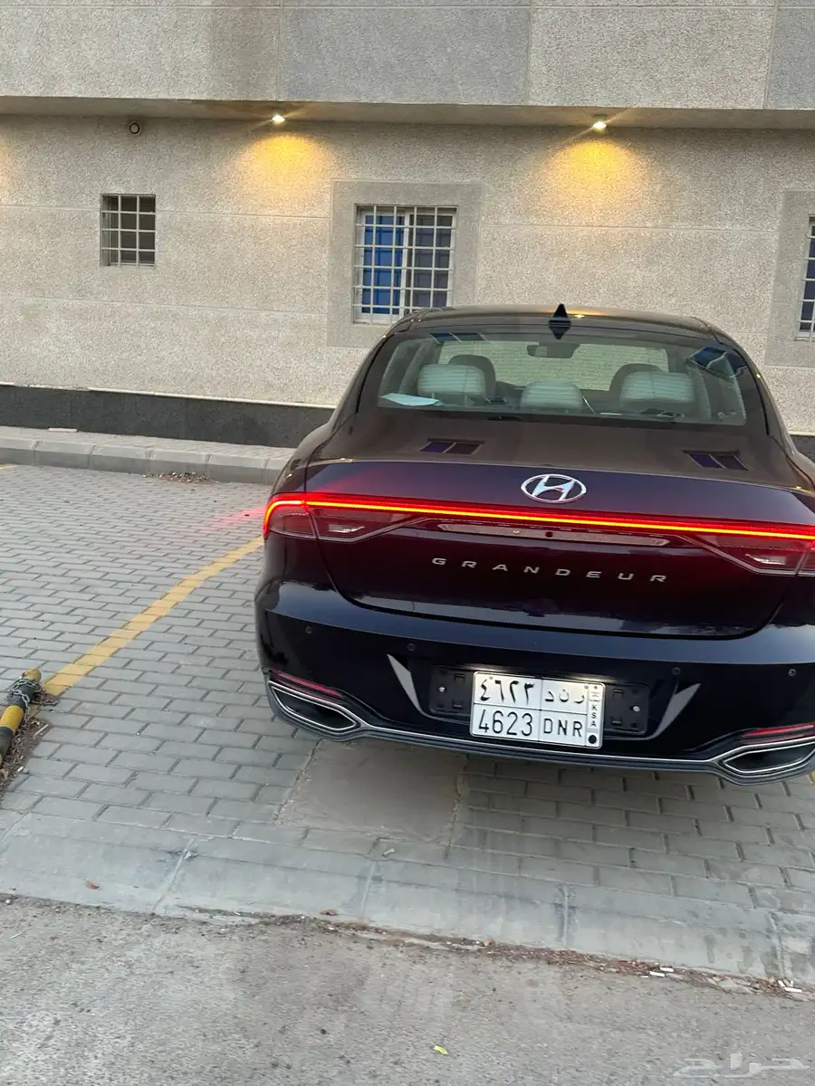 للبيع أزيرا 2022 18