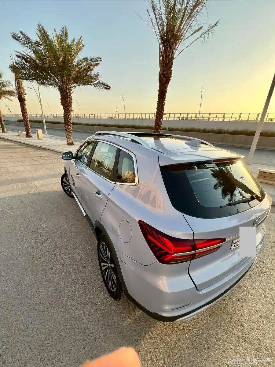 ام جي RX5 1