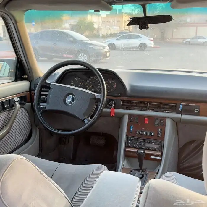 للبيع مرسيدس SE300 موديل 90 9