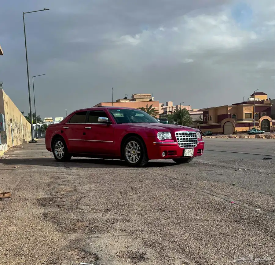 كرايزلر c300 8