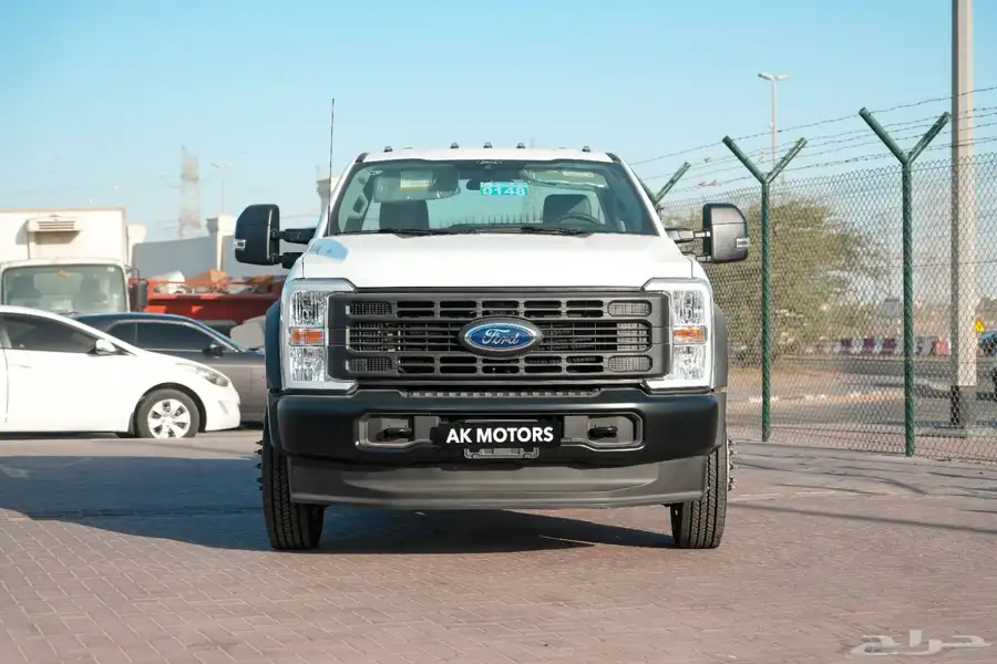 2025 فورد F550 XL 6.7 ديزل جديد اصفار 1