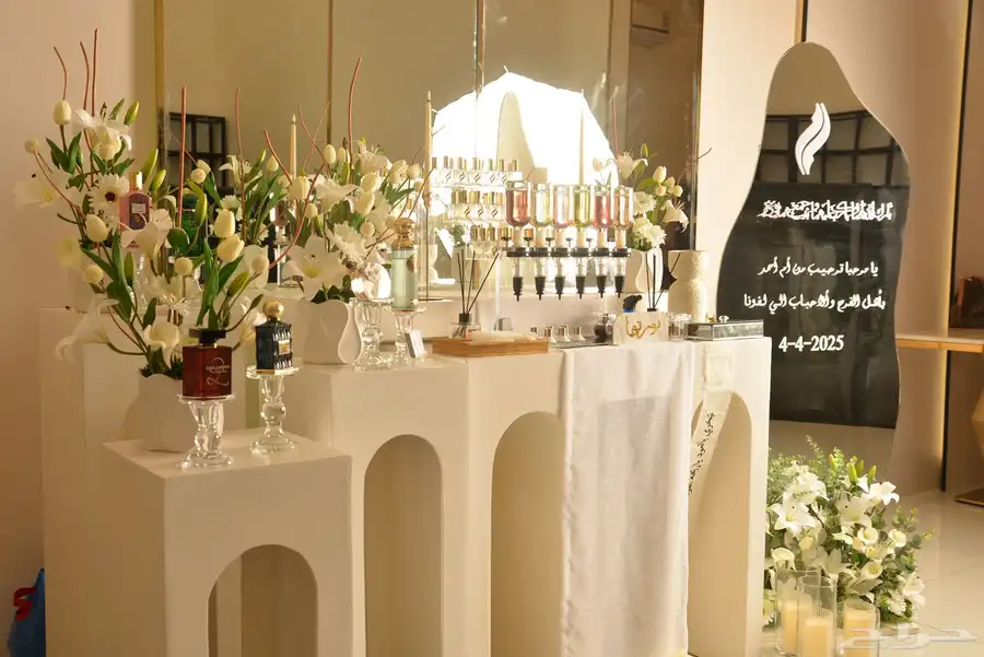 كورنر عطور للزواجات وتنسيق مداخل عطور 2