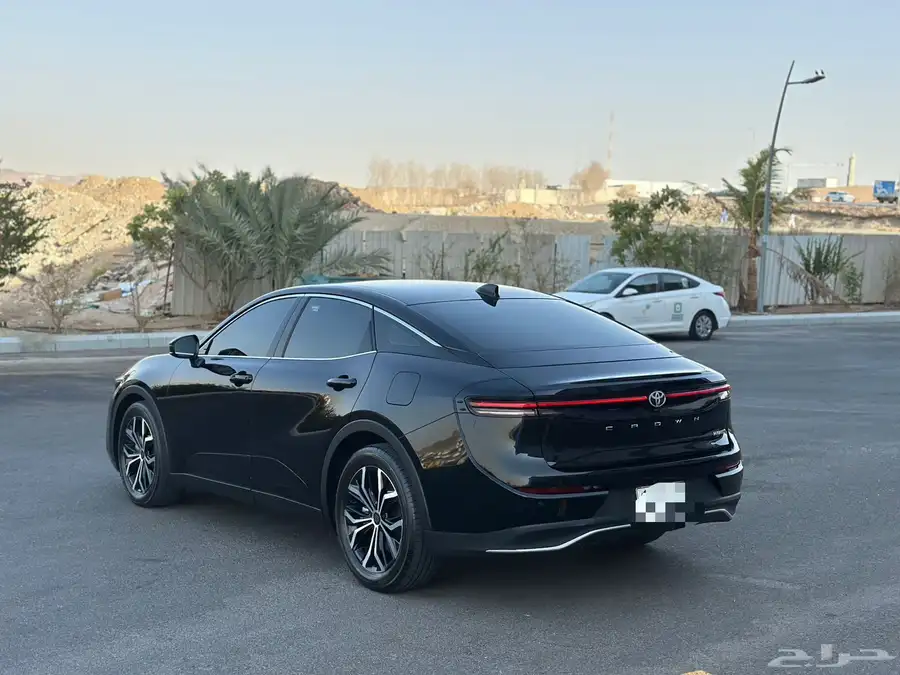 تويوتا كراون بريميوم 2023 5