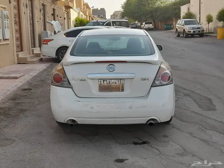 نيسان التيما 2008 فيها عطل 2
