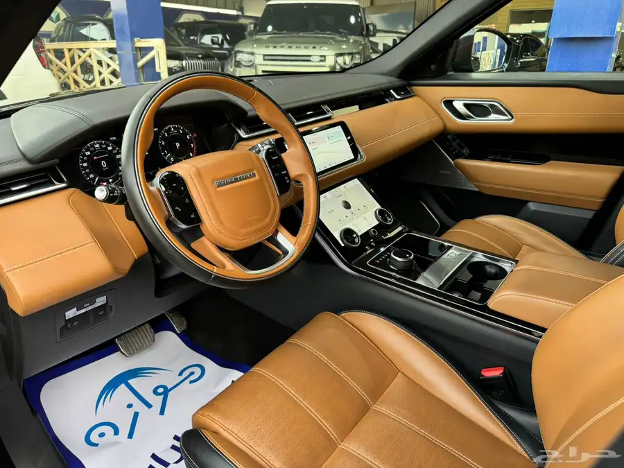 لاند روفر فيلار 2019 P380 V6 عداد 50 الف 4