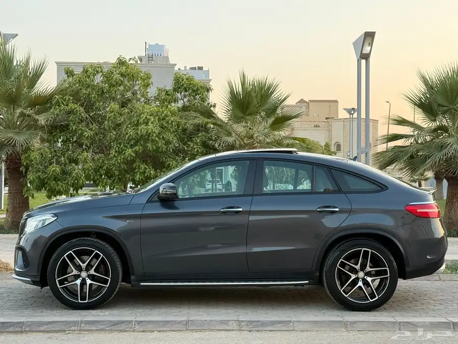 جيب مرسيدس GLE450 فل كامل 2016 وكاله 3