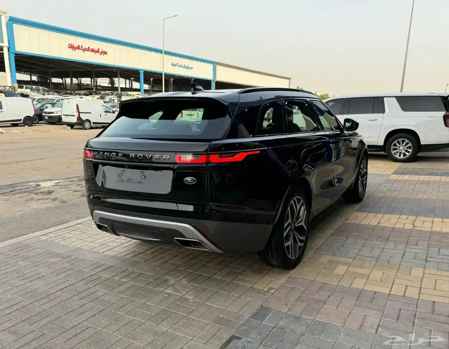 لاند روفر فيلار 2019 P380 V6 عداد 50 الف 2